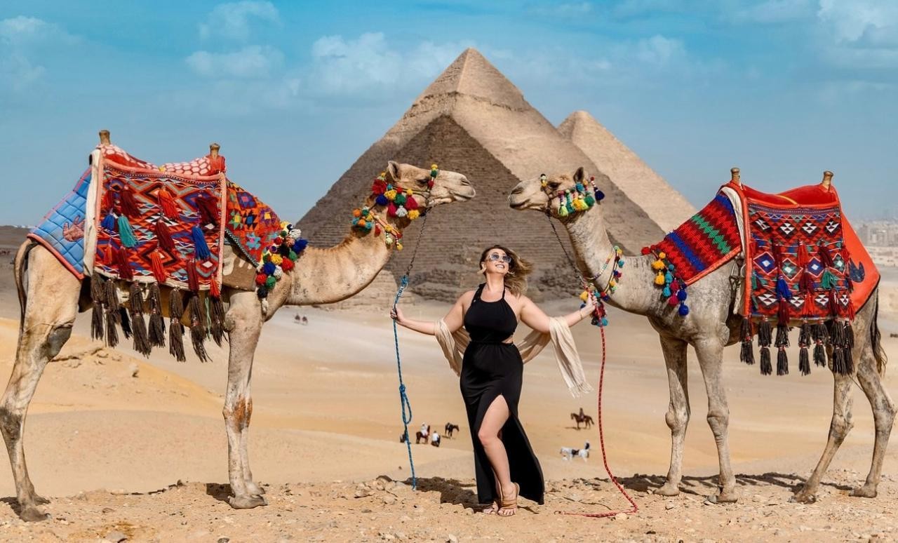 Exclusive VIP tour in Cairo with private guides, luxury transportation, and iconic city landmarks
